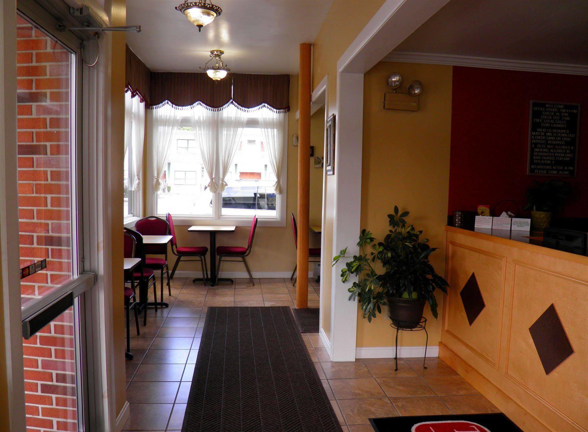 Travelers Inn Brunswick Esterno foto