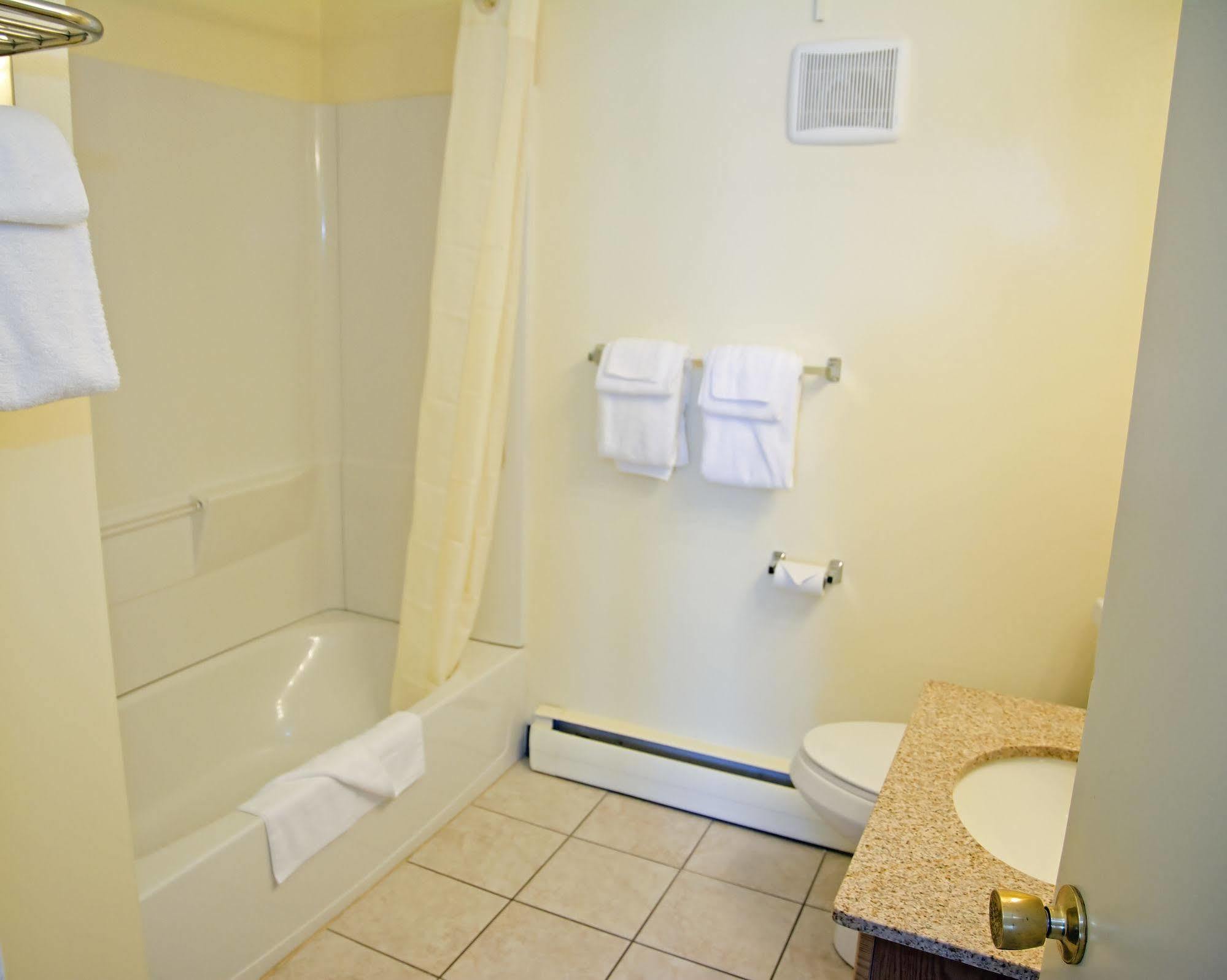 Travelers Inn Brunswick Esterno foto
