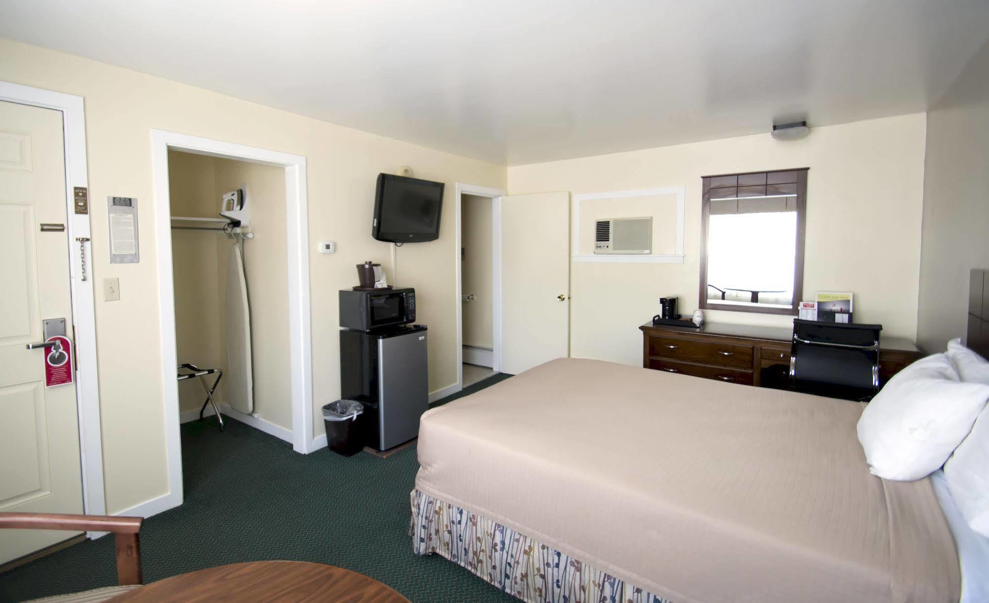 Travelers Inn Brunswick Esterno foto